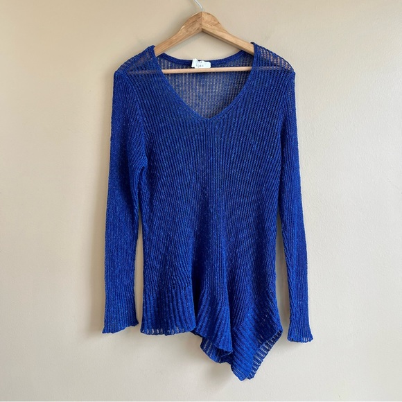 Eileen Fisher Sweaters - EILEEN FISHER v-neck sweater size small asymmetrical hemline with split